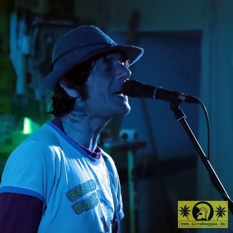 No More Idoles (HR, Zagreb) Punkrock City Hof  - 17. Dezember 2023 (6).JPG